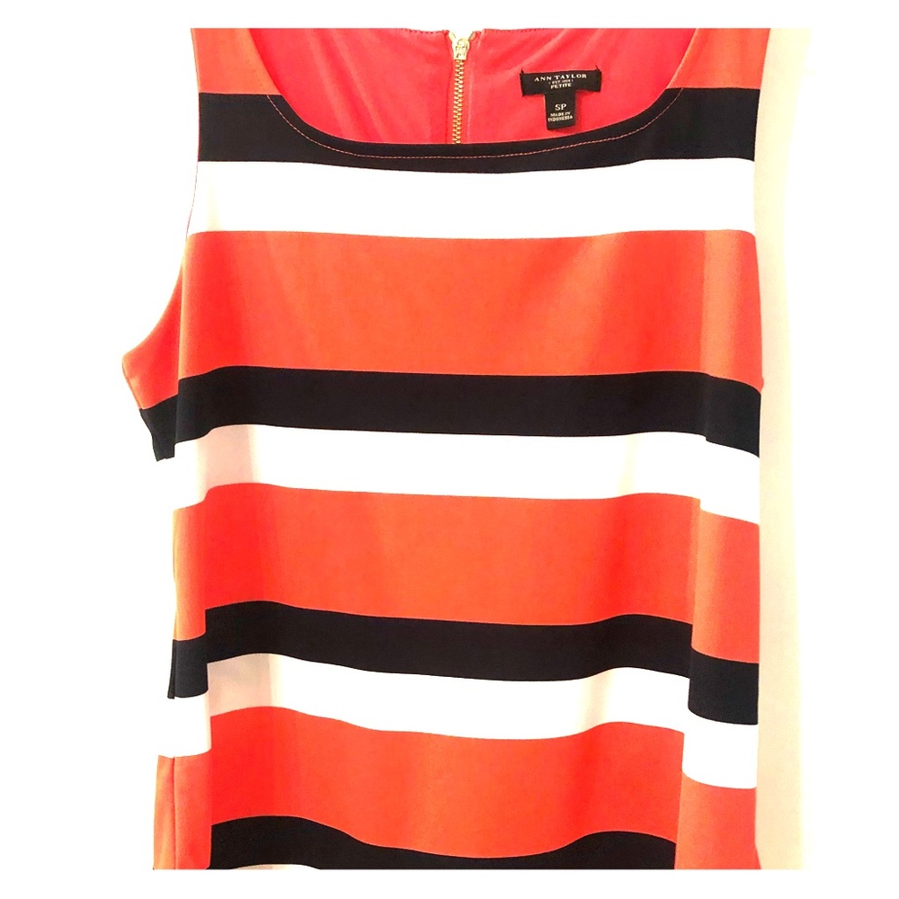 Ann Taylor sleeveless top with zipper detail